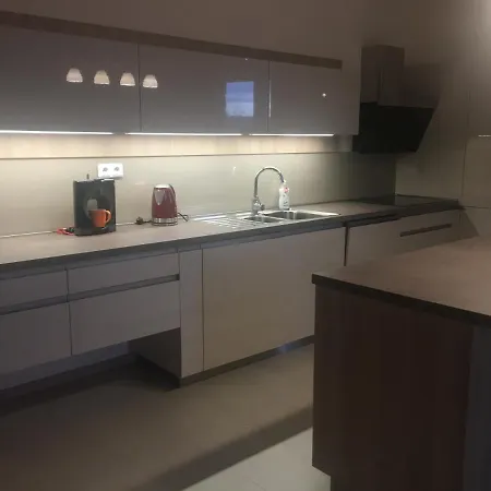 Kv Lejlighed *